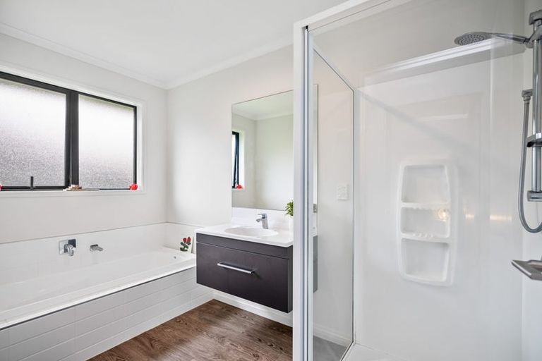 Photo of property in 25 Lake Drive, Tikipunga, Whangarei, 0112