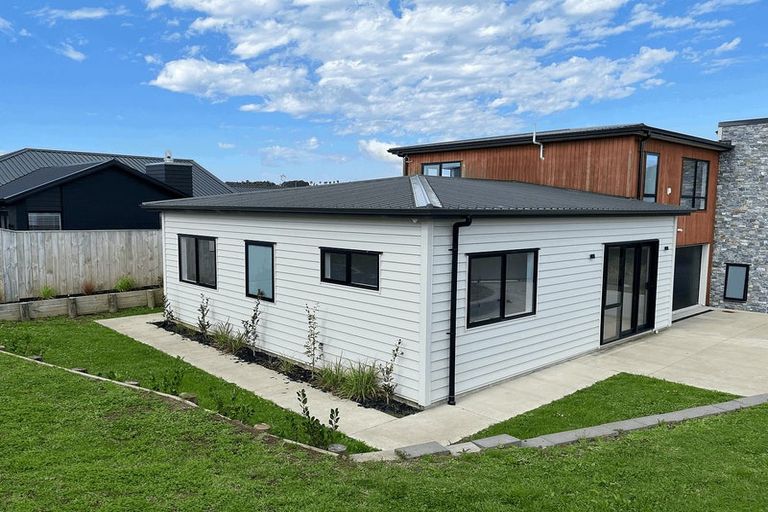 Photo of property in 2 Whawhaki Road, Beachlands, Auckland, 2018