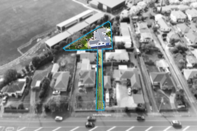 Photo of property in 127a Swanson Road, Henderson, Auckland, 0610