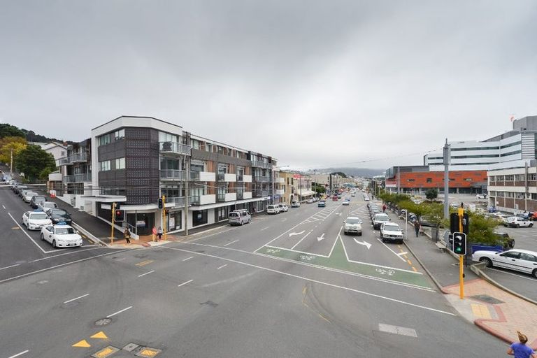 Photo of property in Masina Apartments, 205/80 Riddiford Street, Newtown, Wellington, 6021