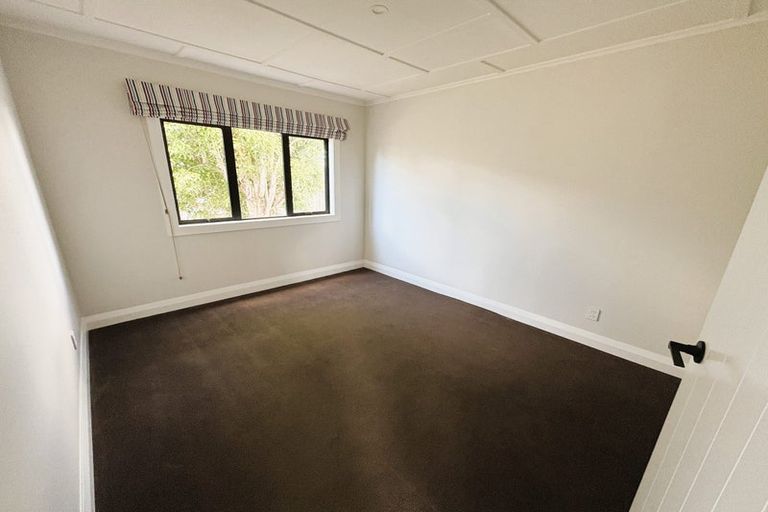 Photo of property in 76 Wharf Road, Te Atatu Peninsula, Auckland, 0610