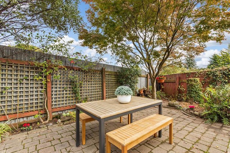 Photo of property in 25b Pehi Kupa Street, Waikanae, 5036