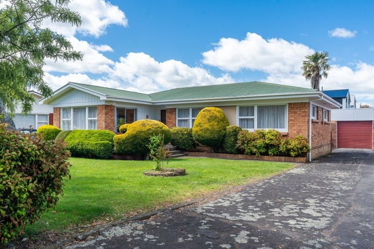 Photo of property in 14 Clements Crescent, Queenwood, Hamilton, 3210