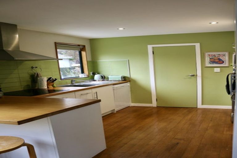 Photo of property in 46 Curtis Street, Northland, Wellington, 6012