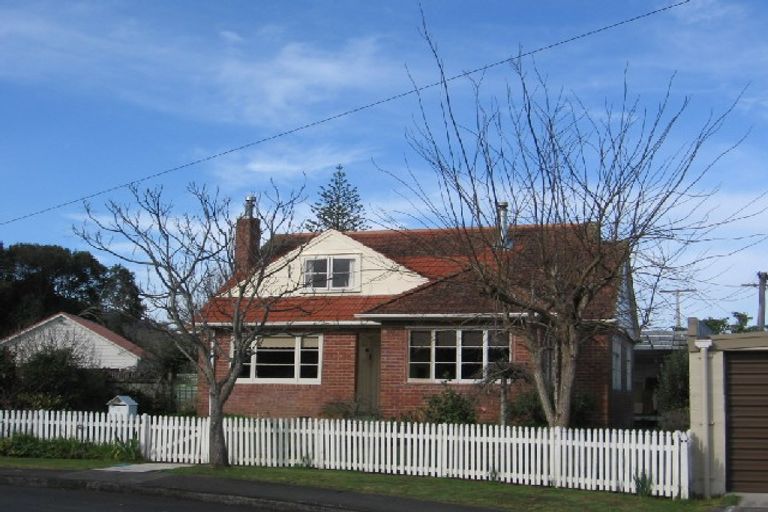 Photo of property in 2 Marsden Place, Kensington, Whangarei, 0112