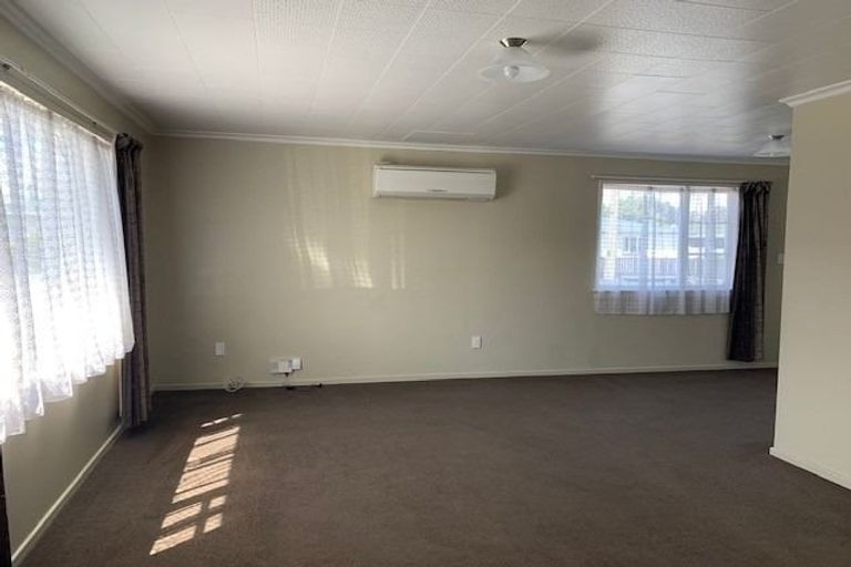 Photo of property in 216 Mcquarrie Street, Kingswell, Invercargill, 9812