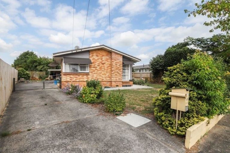 Photo of property in 6 Thornton Place, Melville, Hamilton, 3206