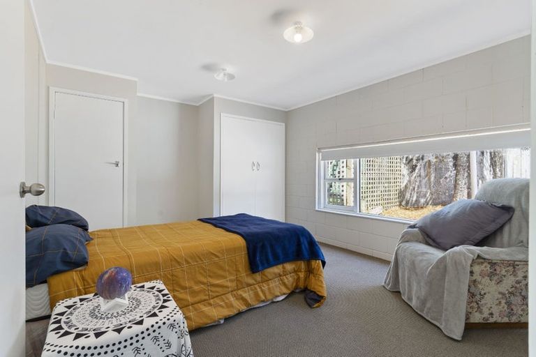 Photo of property in 11 Donald Place, Stillwater, Silverdale, 0993