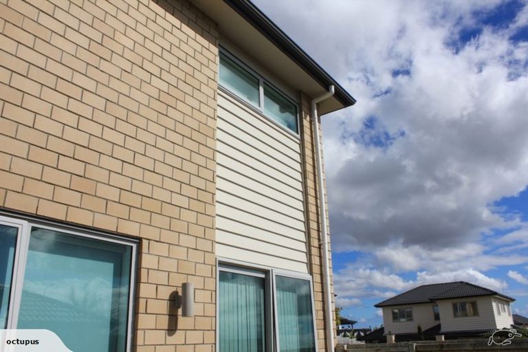 Photo of property in 4 Kirikiri Drive, Papakura, 2110