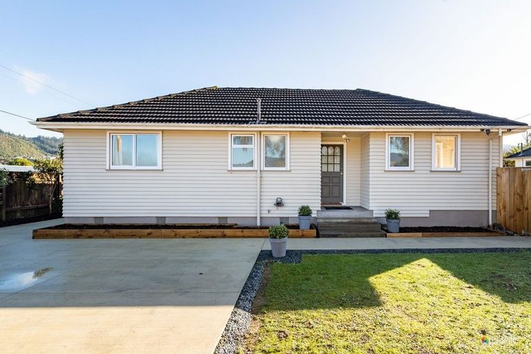 Photo of property in 40 Tennyson Street, Trentham, Upper Hutt, 5018