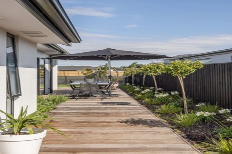 Photo of property in 4 Leyland Lane, Halswell, Christchurch, 8025