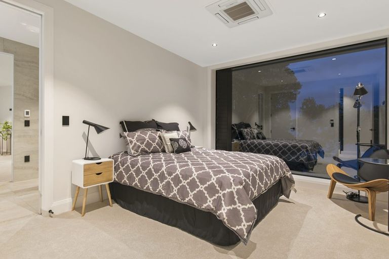 Photo of property in 218a Lake Road, Hauraki, Auckland, 0622