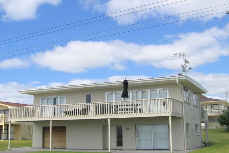 Photo of property in 98 Broadway Road, Waihi Beach, 3611