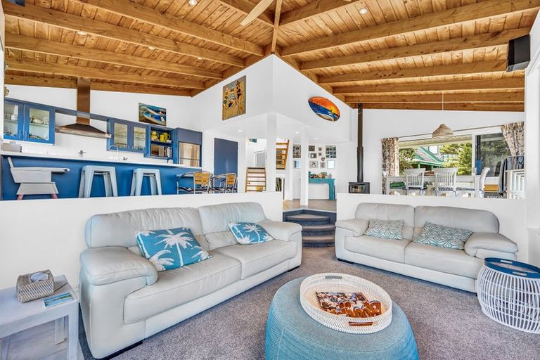 Photo of property in 11 Claude Street, Mangawhai Heads, Mangawhai, 0505