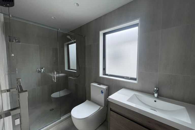 Photo of property in 40d Evelyn Place, Hillcrest, Auckland, 0627