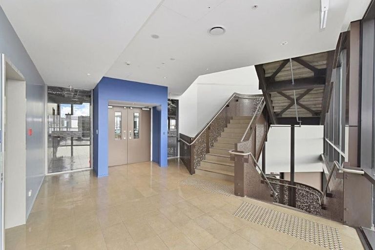 Photo of property in 1 Gallipoli Place, Flat Bush, Auckland, 2019