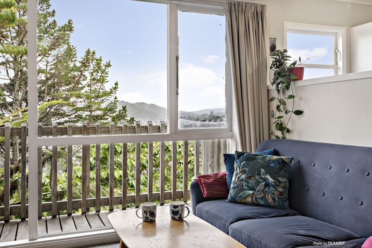 Photo of property in 47a Huntingdon Street, Northland, Wellington, 6012