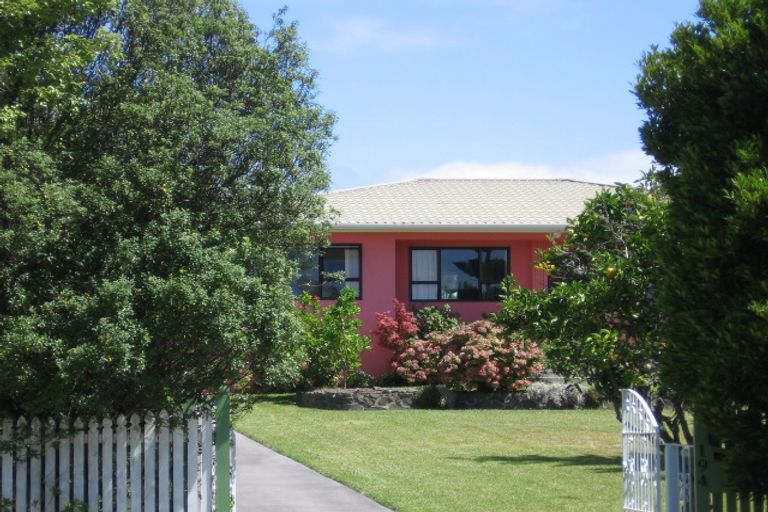 Photo of property in 194 Rangatira Road, Beach Haven, Auckland, 0626