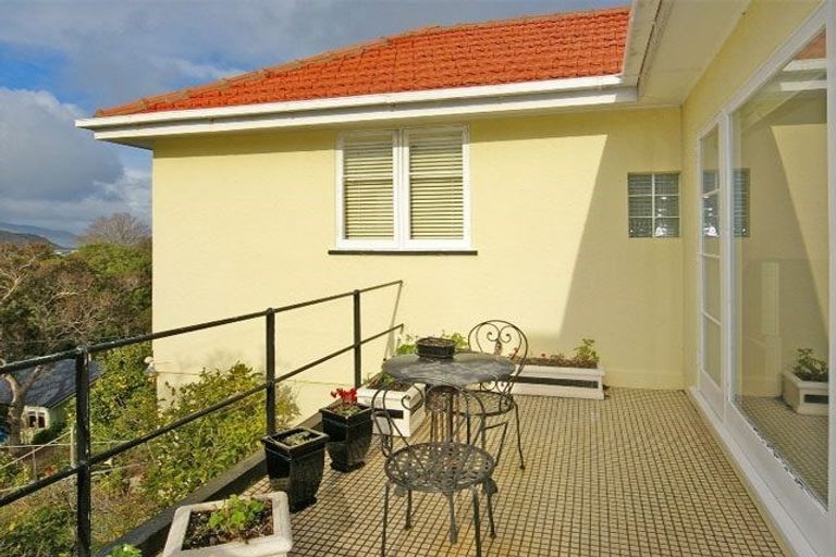 Photo of property in 32 Buckingham Street, Melrose, Wellington, 6023