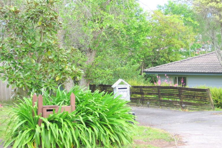 Photo of property in 20 Seakens Way, Glen Eden, Auckland, 0602