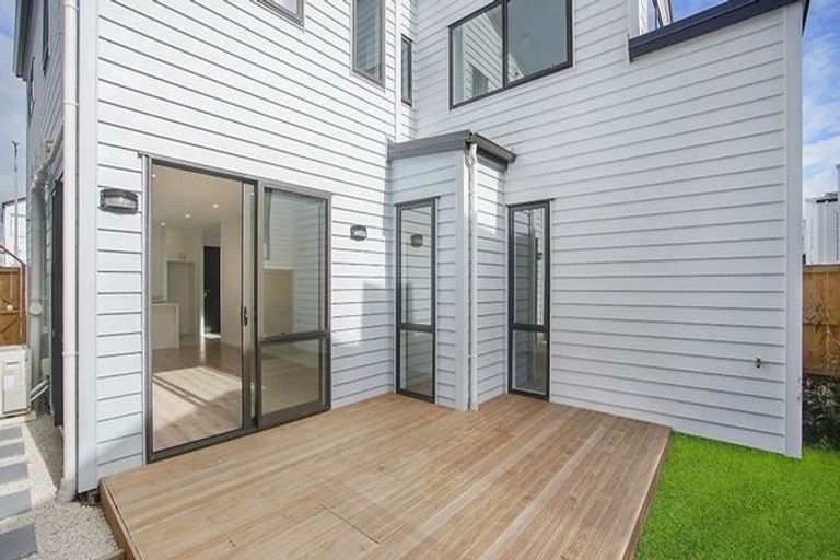 Photo of property in 110 Bellbird Street, Papakura, 2110