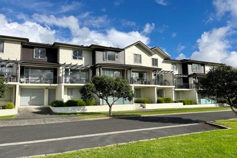Photo of property in 1/17 Waihi Way, East Tamaki, Auckland, 2013