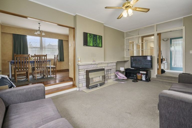 Photo of property in 1 Strathmore Place, Awapuni, Palmerston North, 4412