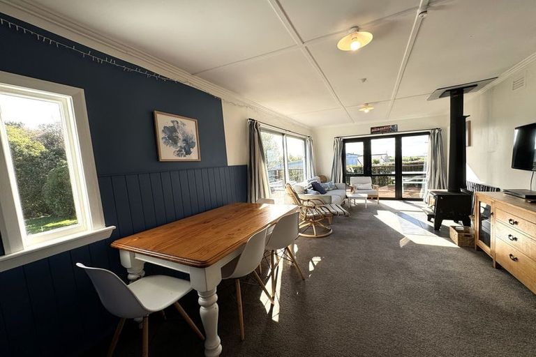 Photo of property in 6 Kamahi Street, Kaka Point, Balclutha, 9271