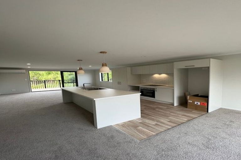 Photo of property in 12 Wrybill Way, Welcome Bay, Tauranga, 3112