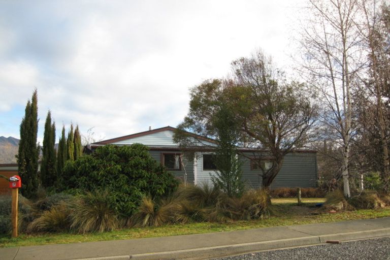 Photo of property in 7 Aeolus Place, Wanaka, 9305