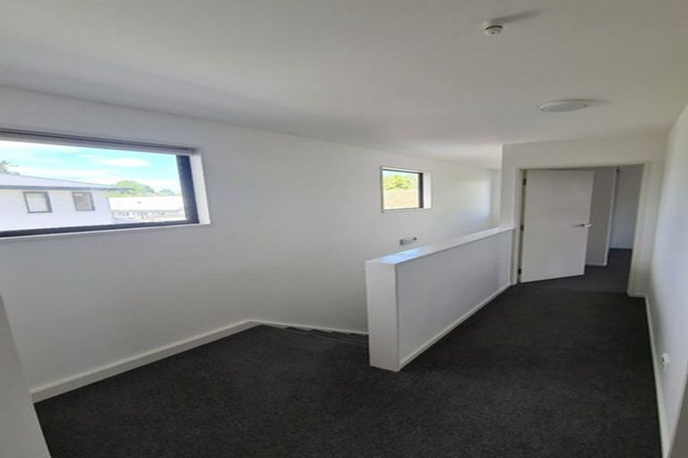 Photo of property in 28 Shand Crescent, Riccarton, Christchurch, 8041