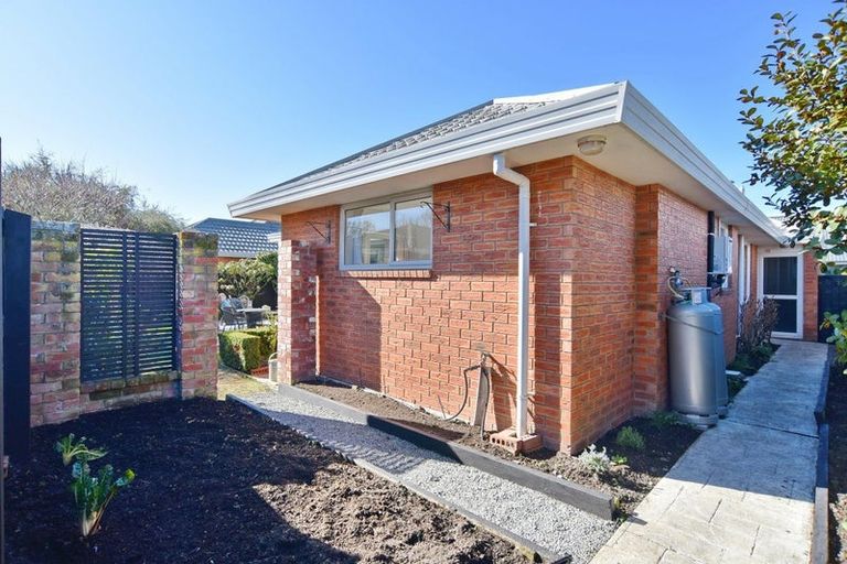 Photo of property in 17 Wanaka Place, Mairehau, Christchurch, 8052