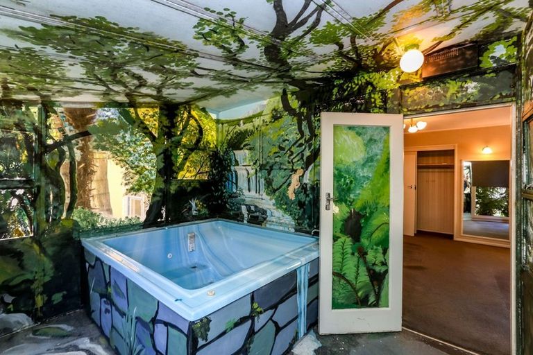 Photo of property in 1252 Devon Road, Sentry Hill, New Plymouth, 4373