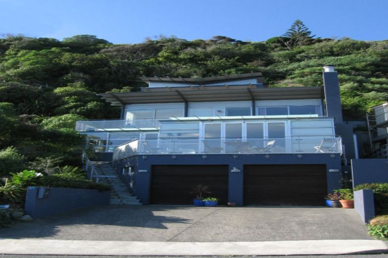 Photo of property in 80 Moana Road, Plimmerton, Porirua, 5026