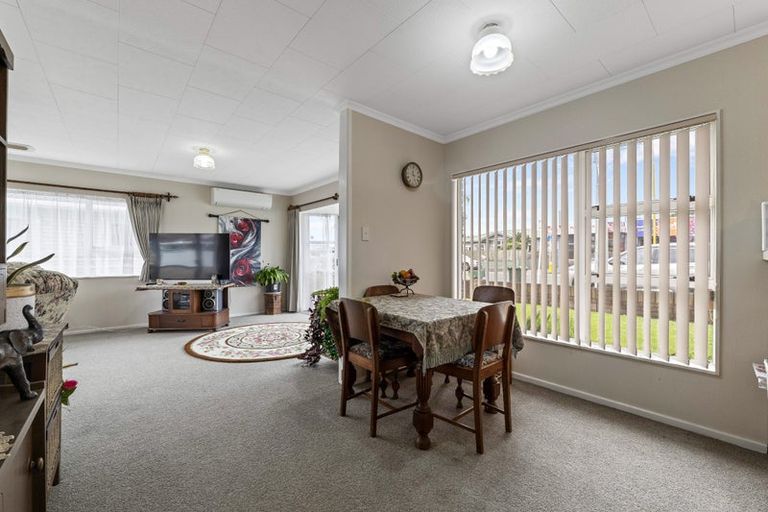 Photo of property in 1/36 Tukapa Street, Westown, New Plymouth, 4310