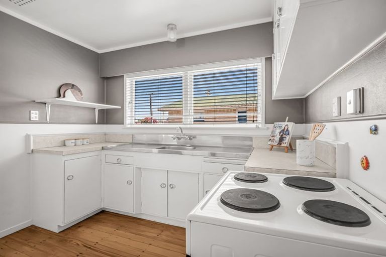 Photo of property in 1 Kingsley Street, St Andrews, Hamilton, 3200