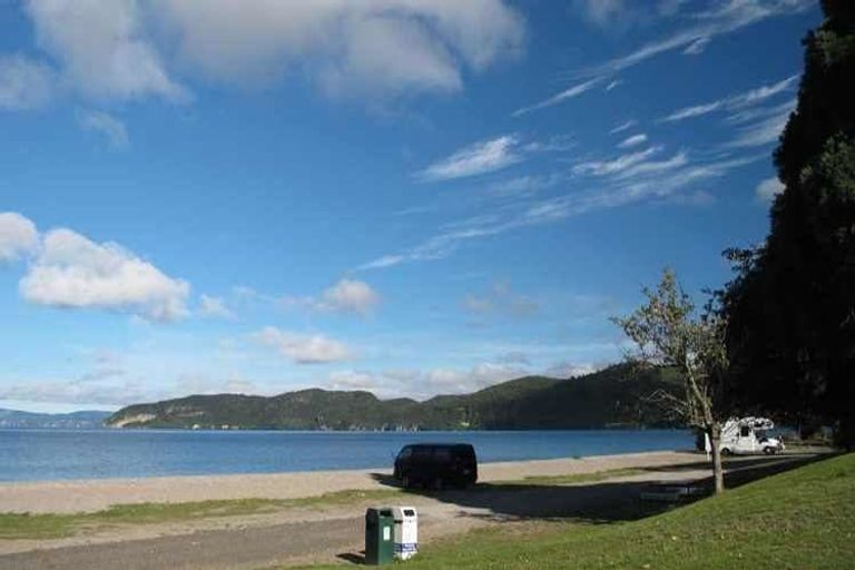 Photo of property in 12 Sherwood Way, Kinloch, 3377