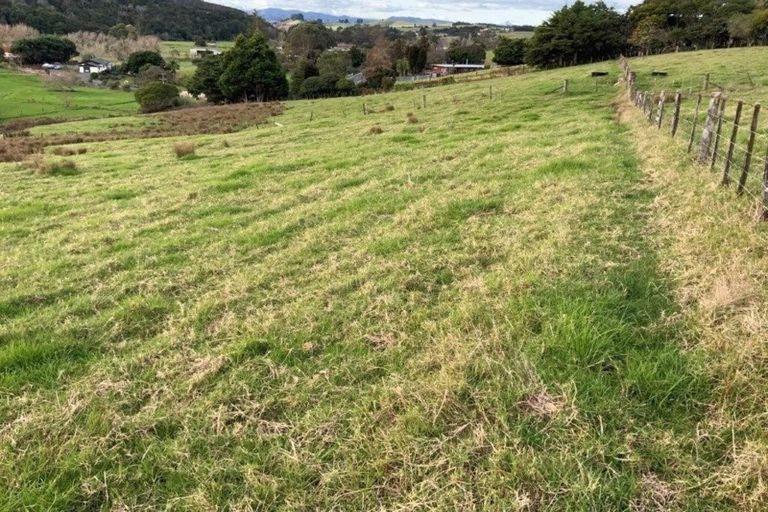 Photo of property in 93 Maungakaramea Road, Puwera, Whangarei, 0178