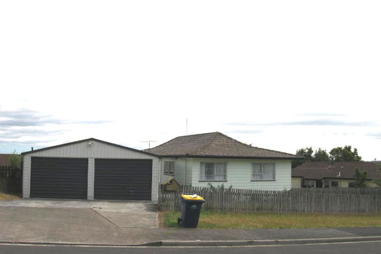 Photo of property in 26 Santiago Crescent, Unsworth Heights, Auckland, 0632