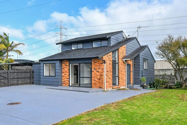 Photo of property in 1/34 Barnhill Crescent, Pahurehure, Papakura, 2113
