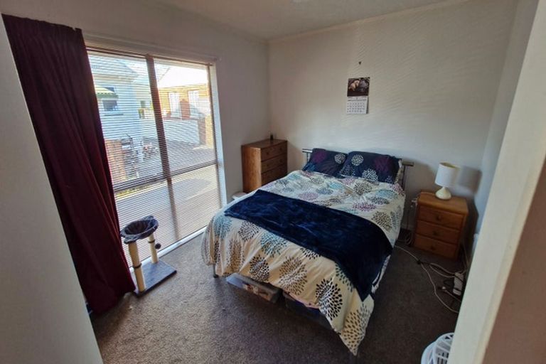 Photo of property in 15 Burcham Street, Taita, Lower Hutt, 5011