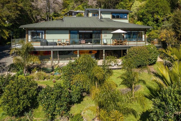 Photo of property in 254 Moetapu Bay Road, Moetapu Bay, Picton, 7282
