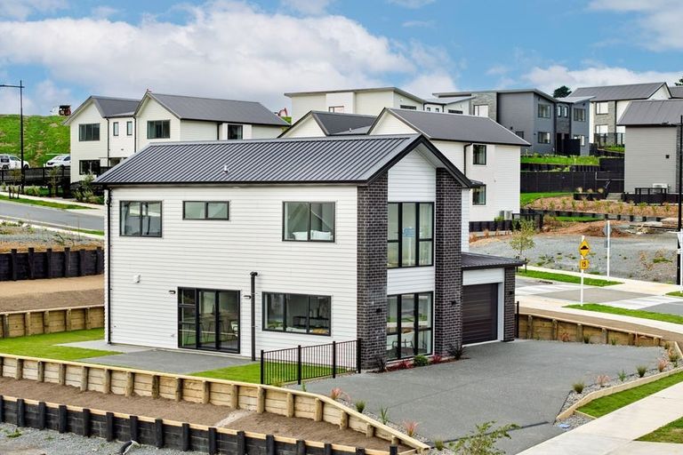 Photo of property in 69 Holystone Road, Whitby, Porirua, 5024