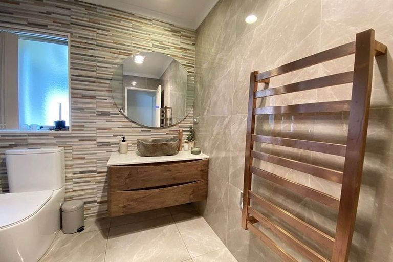 Photo of property in 2 Carbisdale Road, Flat Bush, Auckland, 2016