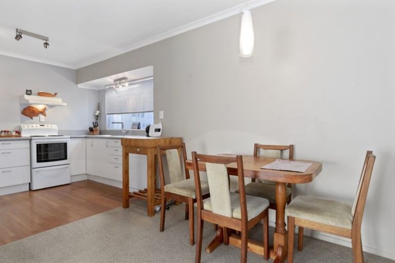 Photo of property in 205 Waitaha Road, Welcome Bay, Tauranga, 3112