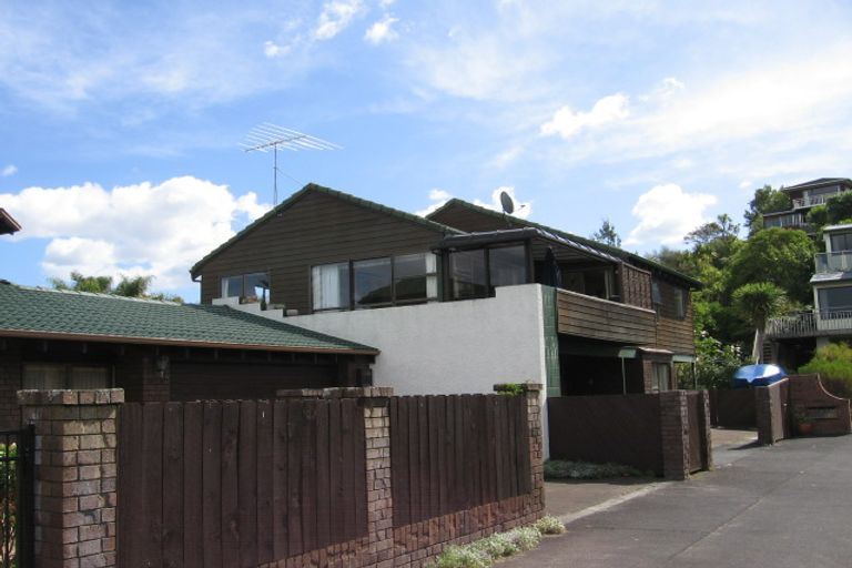 Photo of property in 1/26 Manly Esplanade, Browns Bay, Auckland, 0630