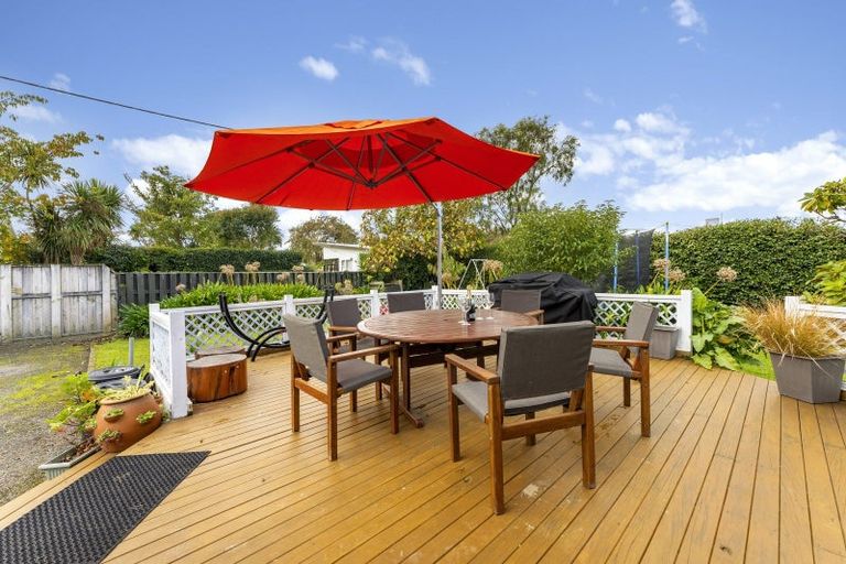 Photo of property in 1 Oriel Place, Levin, 5510