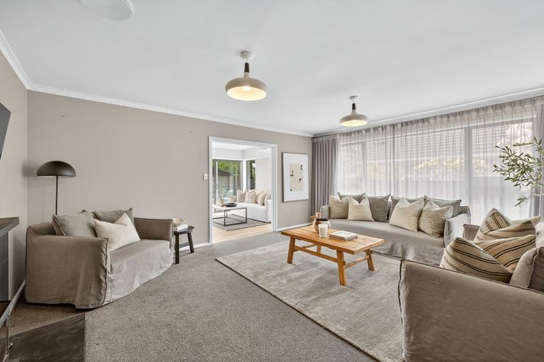 Photo of property in 15 Oakfield Street, Burnside, Christchurch, 8053