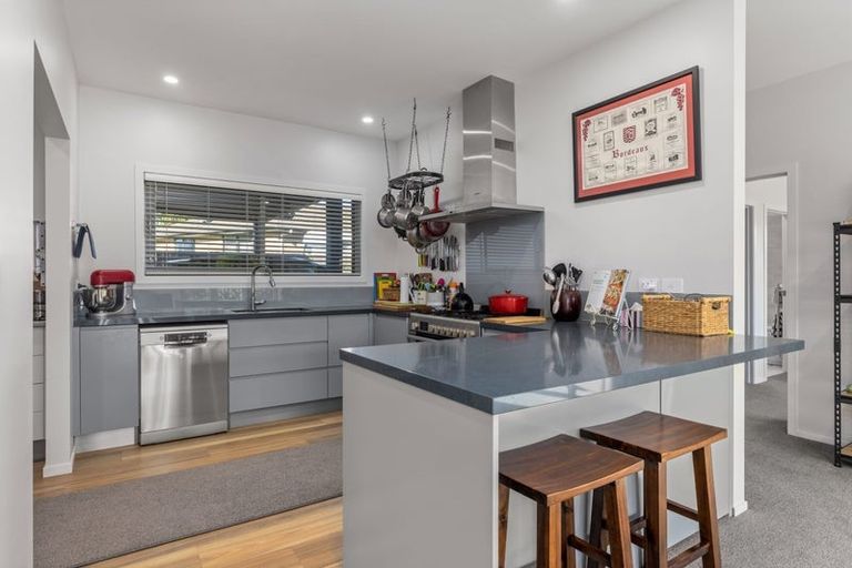 Photo of property in 6 Riverglen Drive, Haruru, 0204