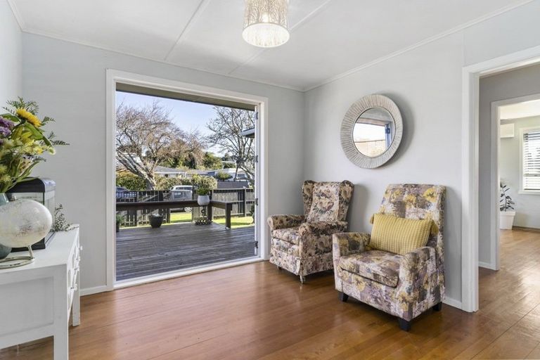 Photo of property in 15a Queen Road, Bellevue, Tauranga, 3110